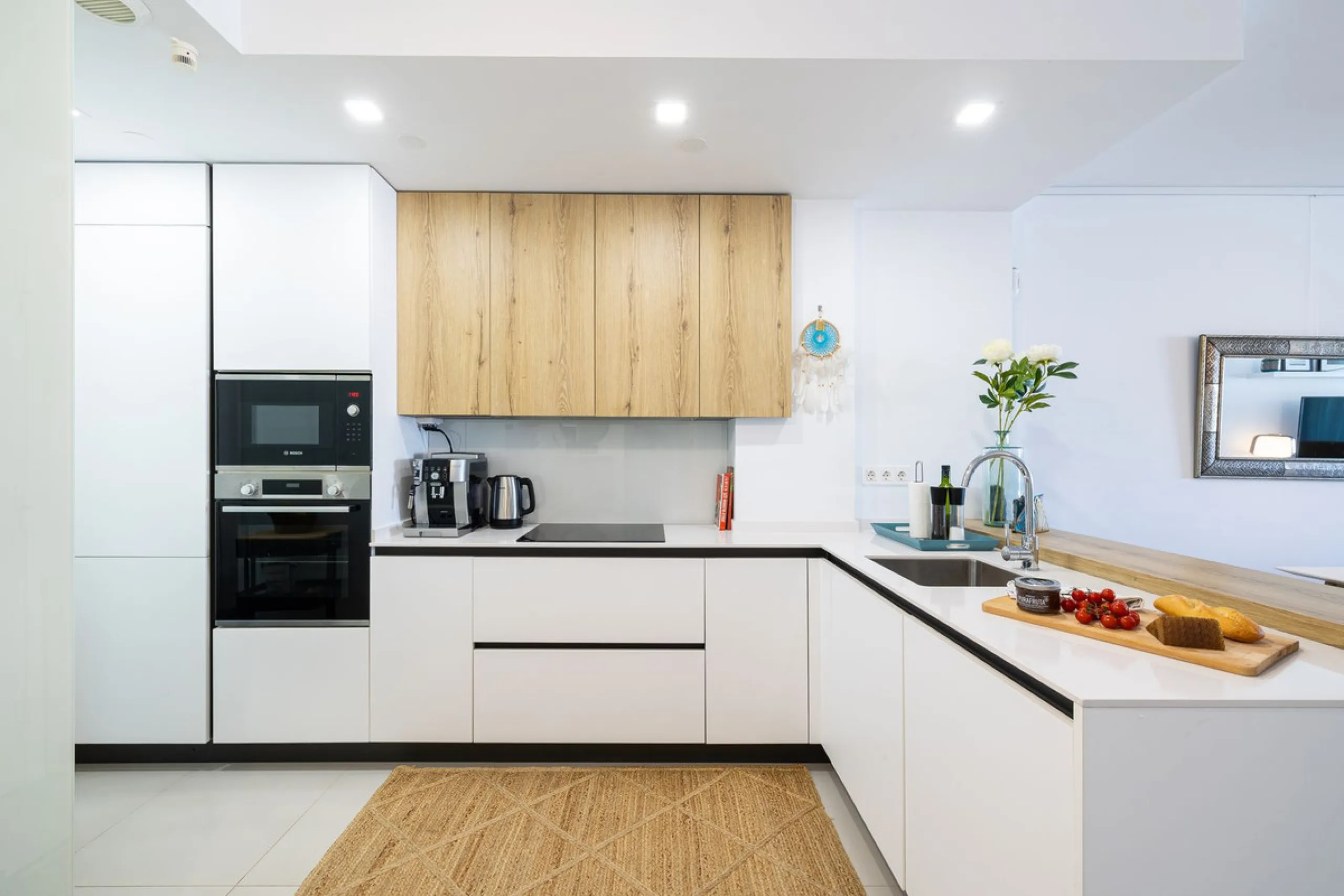 Amazing two bedroom elevated ground floor apartment with private garden only 400m away from the sea and next to all amenities.