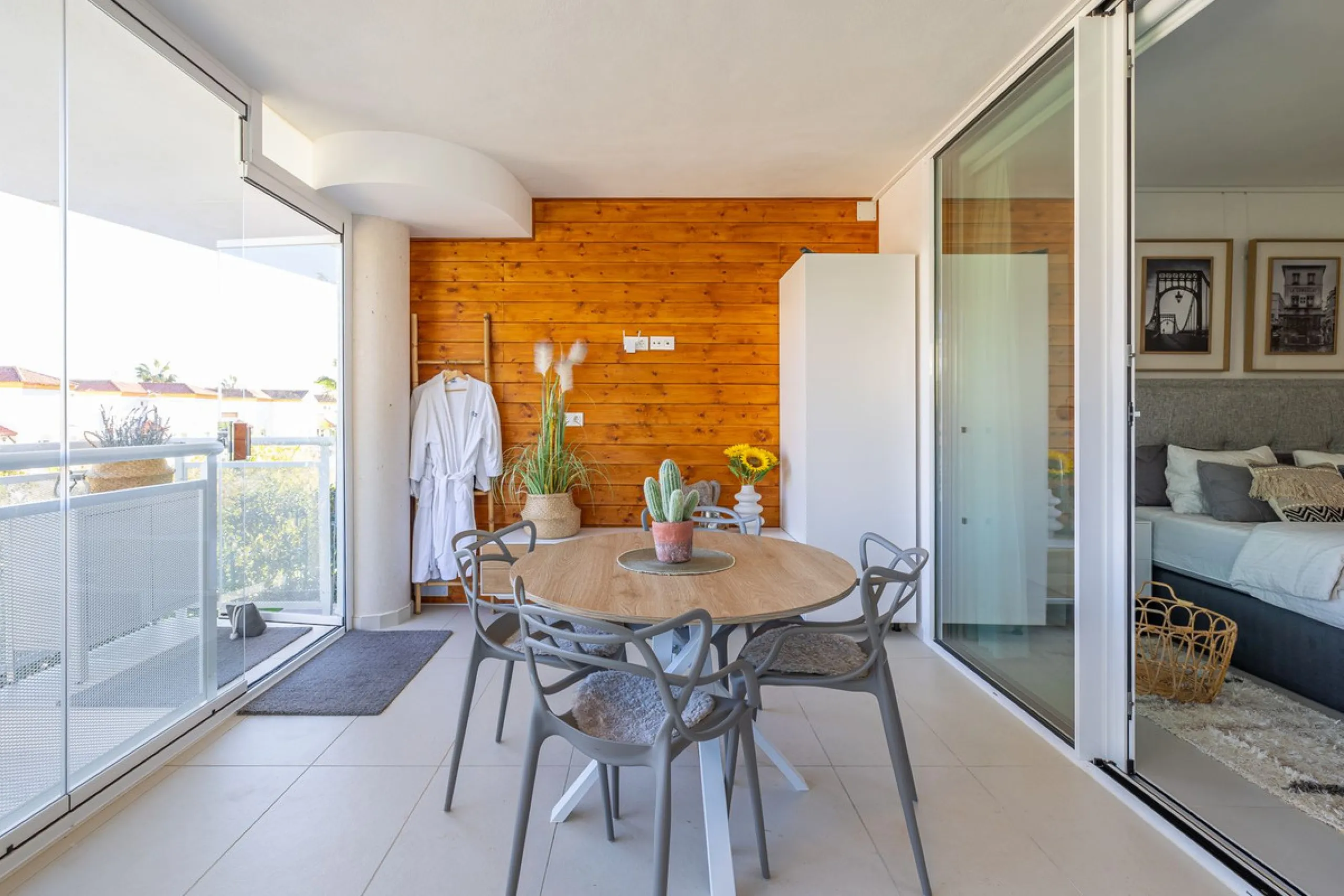 Amazing two bedroom elevated ground floor apartment with private garden only 400m away from the sea and next to all amenities.