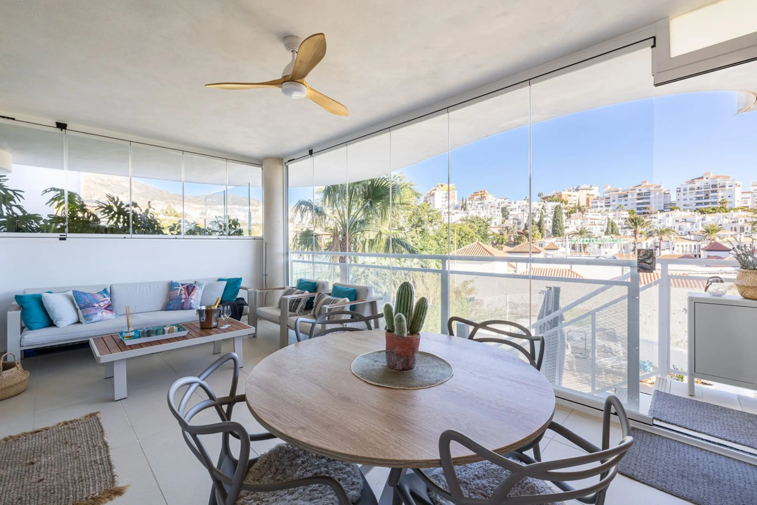 Amazing two bedroom elevated ground floor apartment with private garden only 400m away from the sea and next to all amenities.