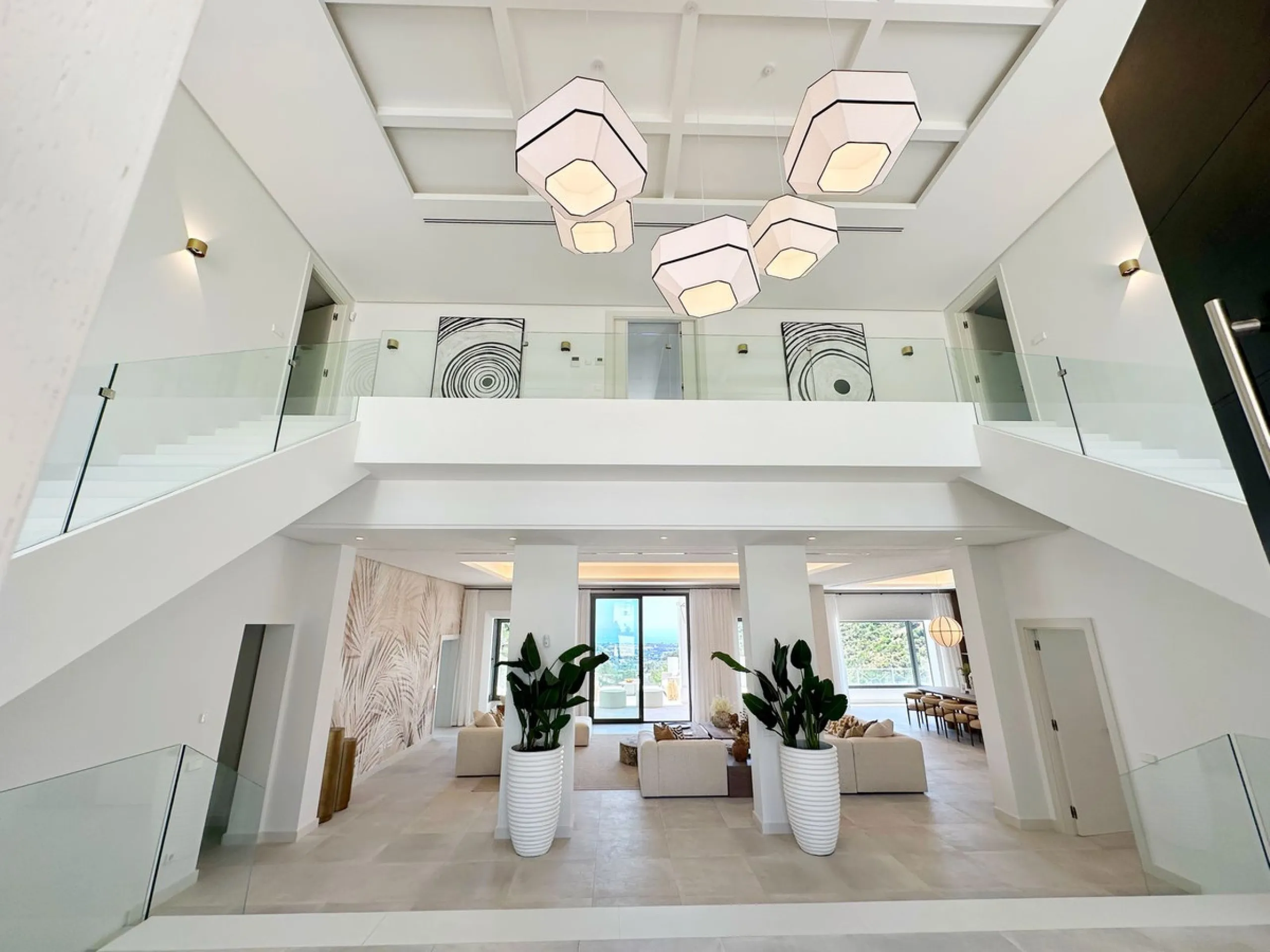 Stunning Villa in the Heart of El Madroñal with Breathtaking Views
