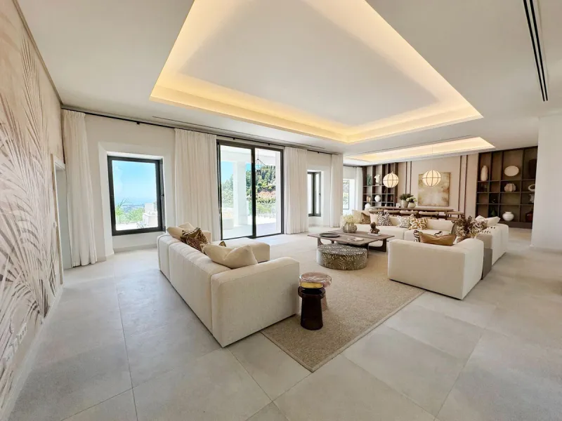 Stunning Villa in the Heart of El Madroñal with Breathtaking Views