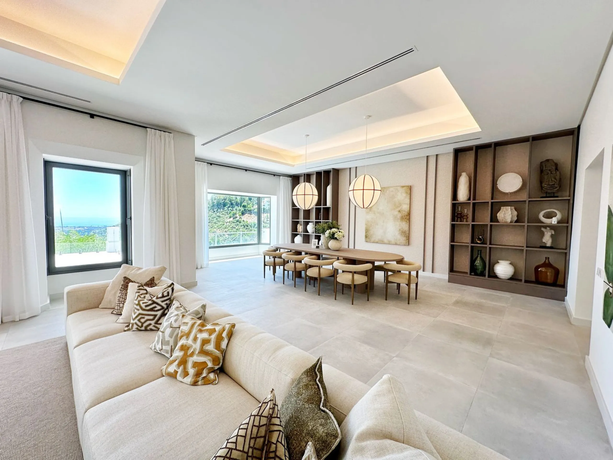 Stunning Villa in the Heart of El Madroñal with Breathtaking Views