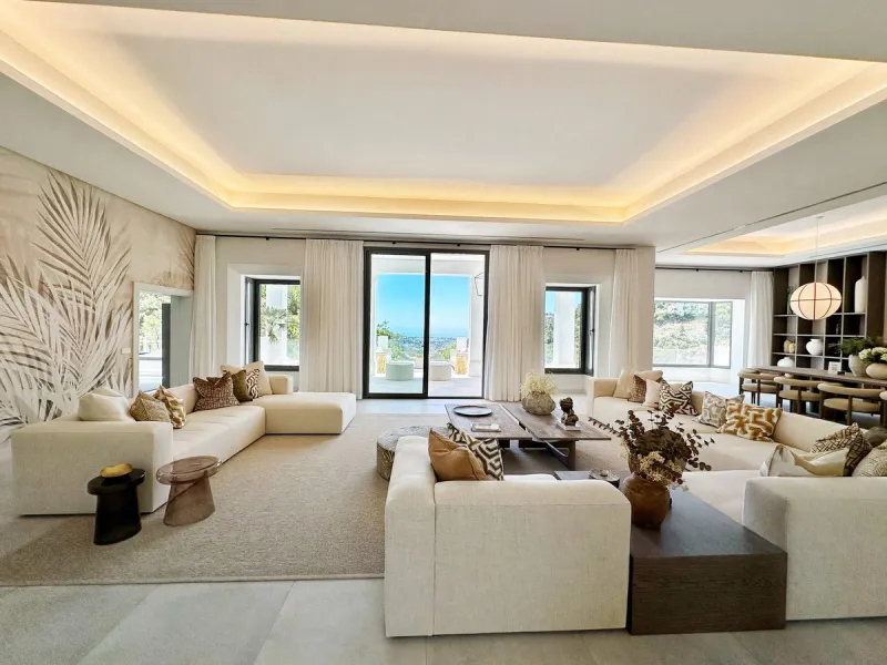 Stunning Villa in the Heart of El Madroñal with Breathtaking Views