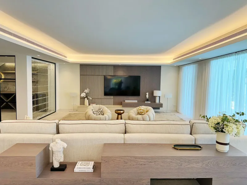 Stunning Villa in the Heart of El Madroñal with Breathtaking Views