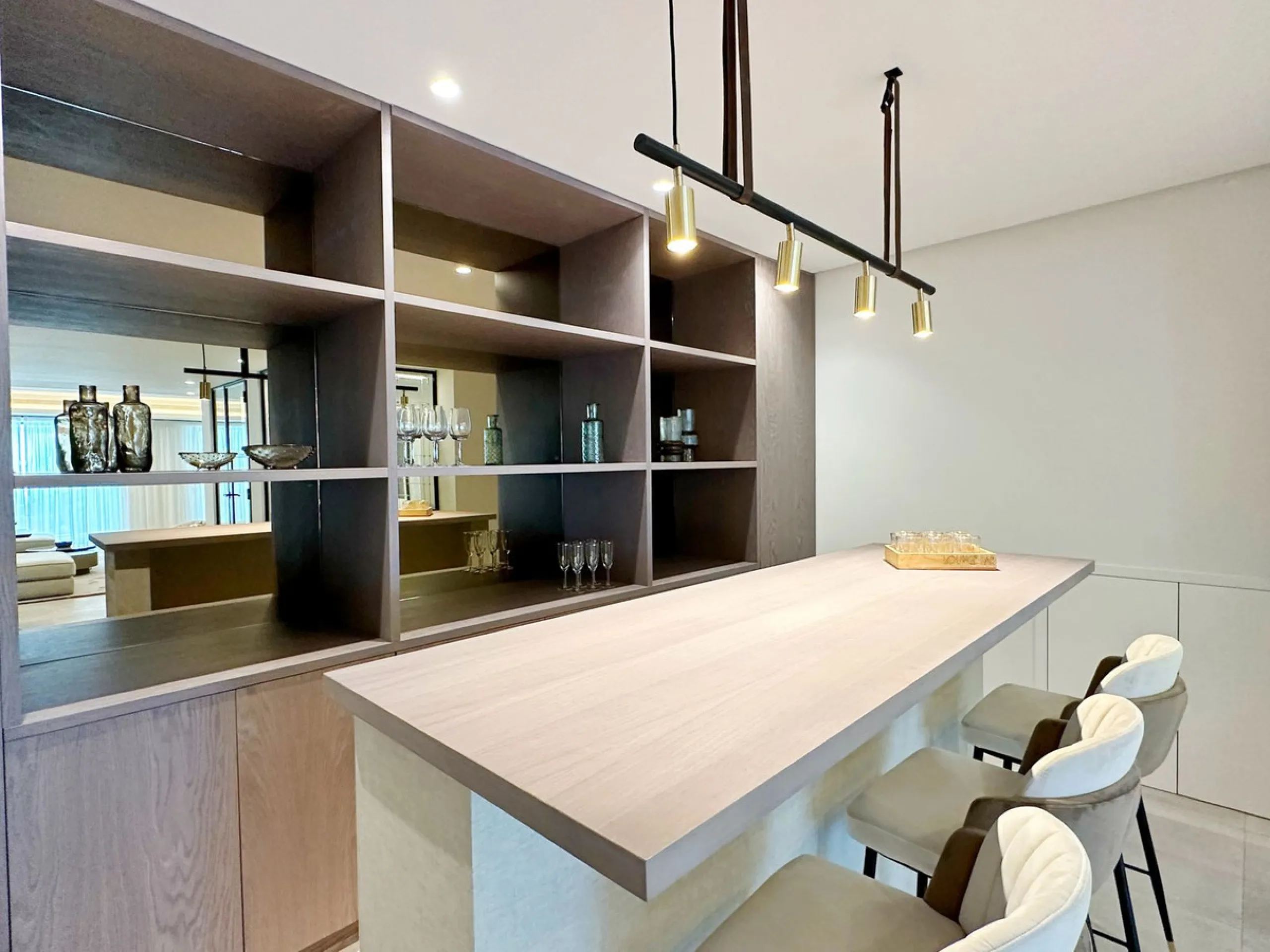 Stunning Villa in the Heart of El Madroñal with Breathtaking Views