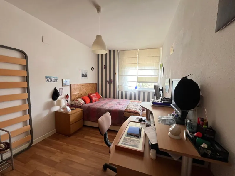 Spacious apartment in the exclusive Puerto de la Torre/Teatinos area, gated community in perfect condition