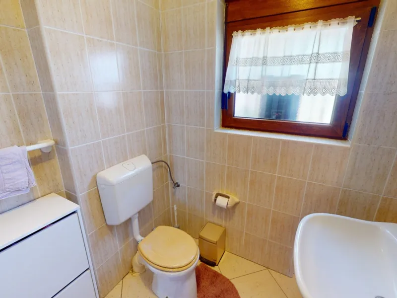 This exceptional, spacious U-shaped villa is located in the picturesque area of Iznate and offers two separate living units, each fully equipped. The villa spans two floors and features a total of seven bedrooms and six bathrooms. Each unit includes a fun