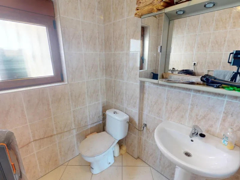 This exceptional, spacious U-shaped villa is located in the picturesque area of Iznate and offers two separate living units, each fully equipped. The villa spans two floors and features a total of seven bedrooms and six bathrooms. Each unit includes a fun