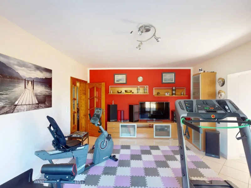 This exceptional, spacious U-shaped villa is located in the picturesque area of Iznate and offers two separate living units, each fully equipped. The villa spans two floors and features a total of seven bedrooms and six bathrooms. Each unit includes a fun