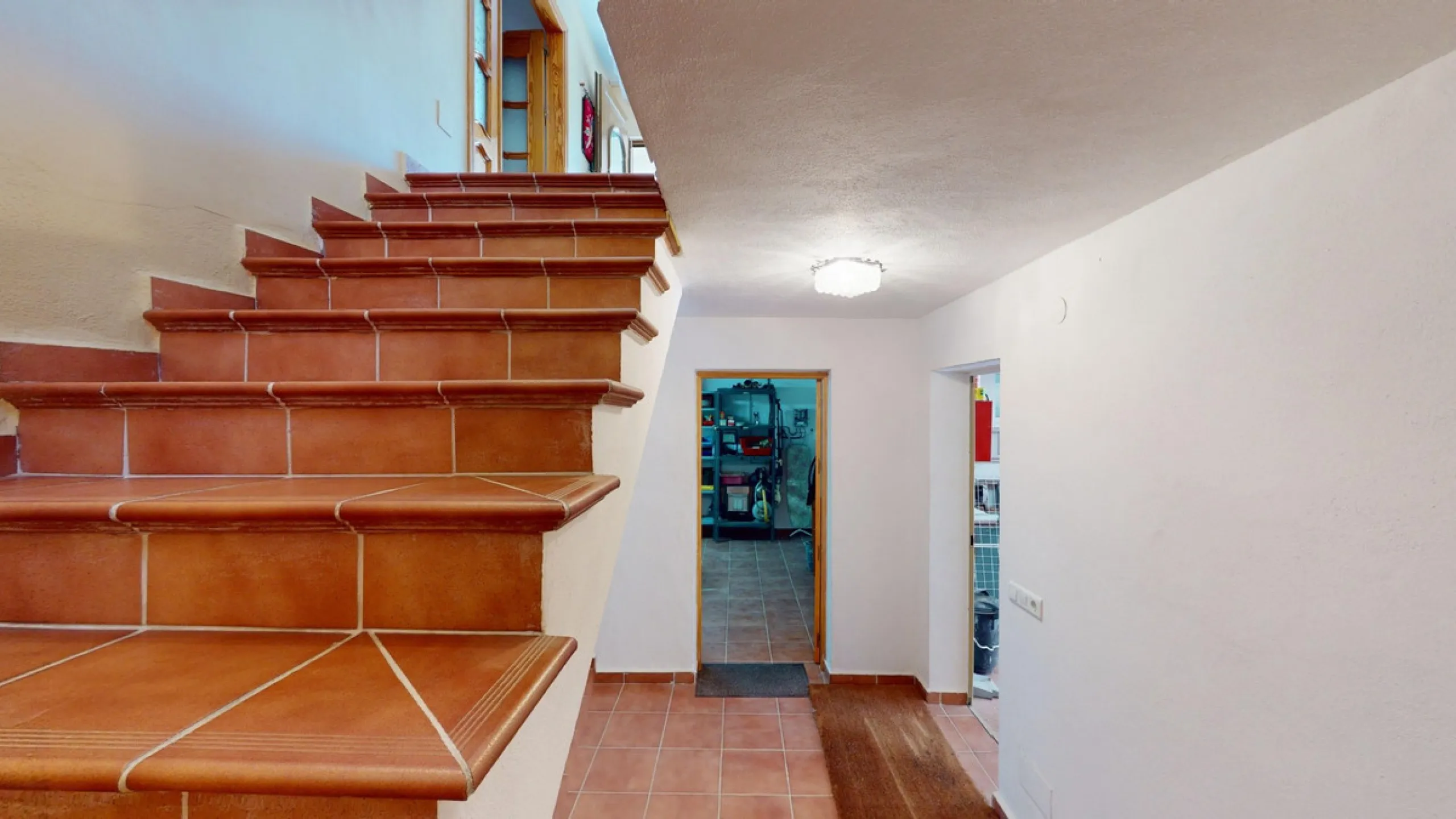 This exceptional, spacious U-shaped villa is located in the picturesque area of Iznate and offers two separate living units, each fully equipped. The villa spans two floors and features a total of seven bedrooms and six bathrooms. Each unit includes a fun
