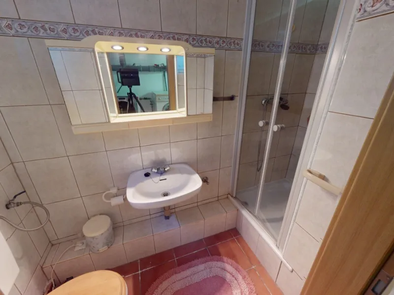 This exceptional, spacious U-shaped villa is located in the picturesque area of Iznate and offers two separate living units, each fully equipped. The villa spans two floors and features a total of seven bedrooms and six bathrooms. Each unit includes a fun