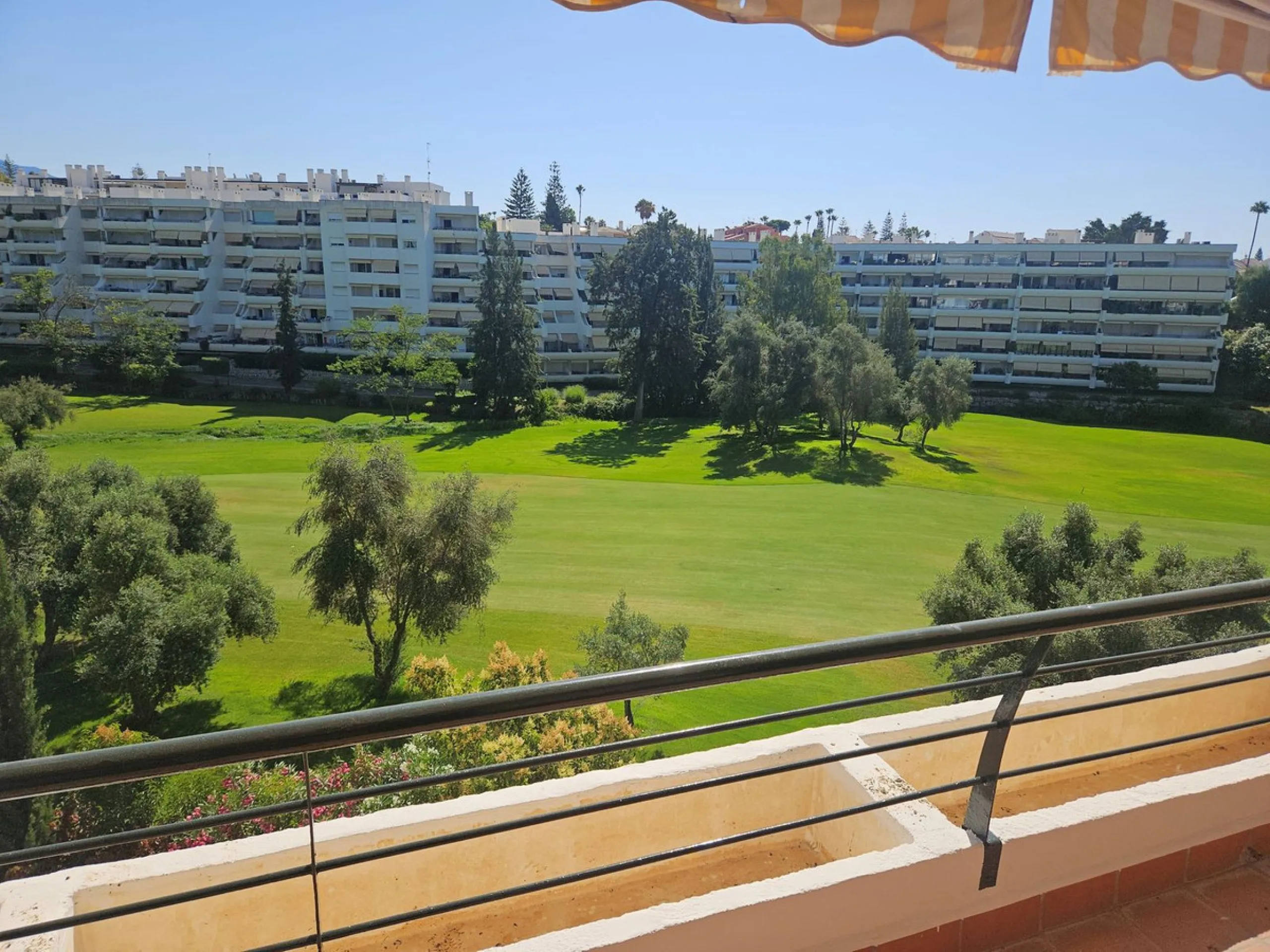*Apartment for sale in Guadalmina Alta, Marbella**