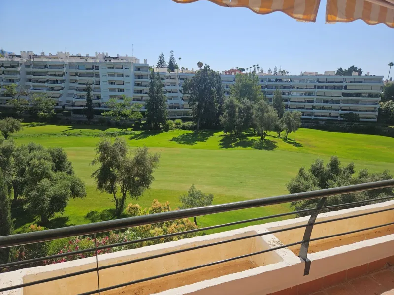 *Apartment for sale in Guadalmina Alta, Marbella**