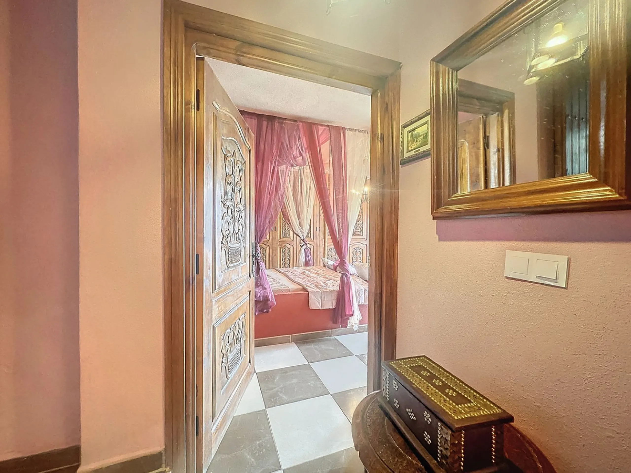 House - Finca - Cortijo в продаже в Monda, Málaga. В доме 5 спален и 5 ванных комнат. Площадь дома 290 м². Площадь участка 1877 м²
