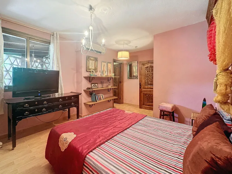 House - Finca - Cortijo в продаже в Monda, Málaga. В доме 5 спален и 5 ванных комнат. Площадь дома 290 м². Площадь участка 1877 м²