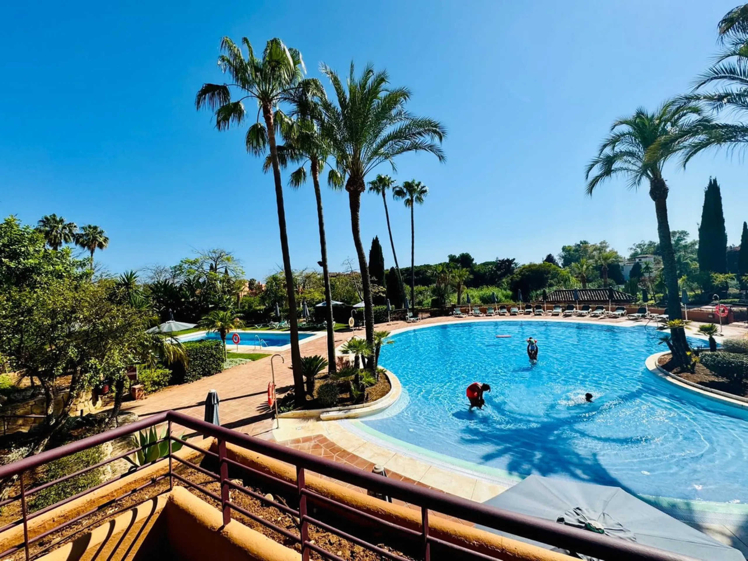 The property boasts an elegant layout and well-defined spaces. It features a closed area of one hundred forty-four meters and forty square decimeters, complemented by a covered terrace of sixty meters and nine square decimeters, and an uncovered terrace o
