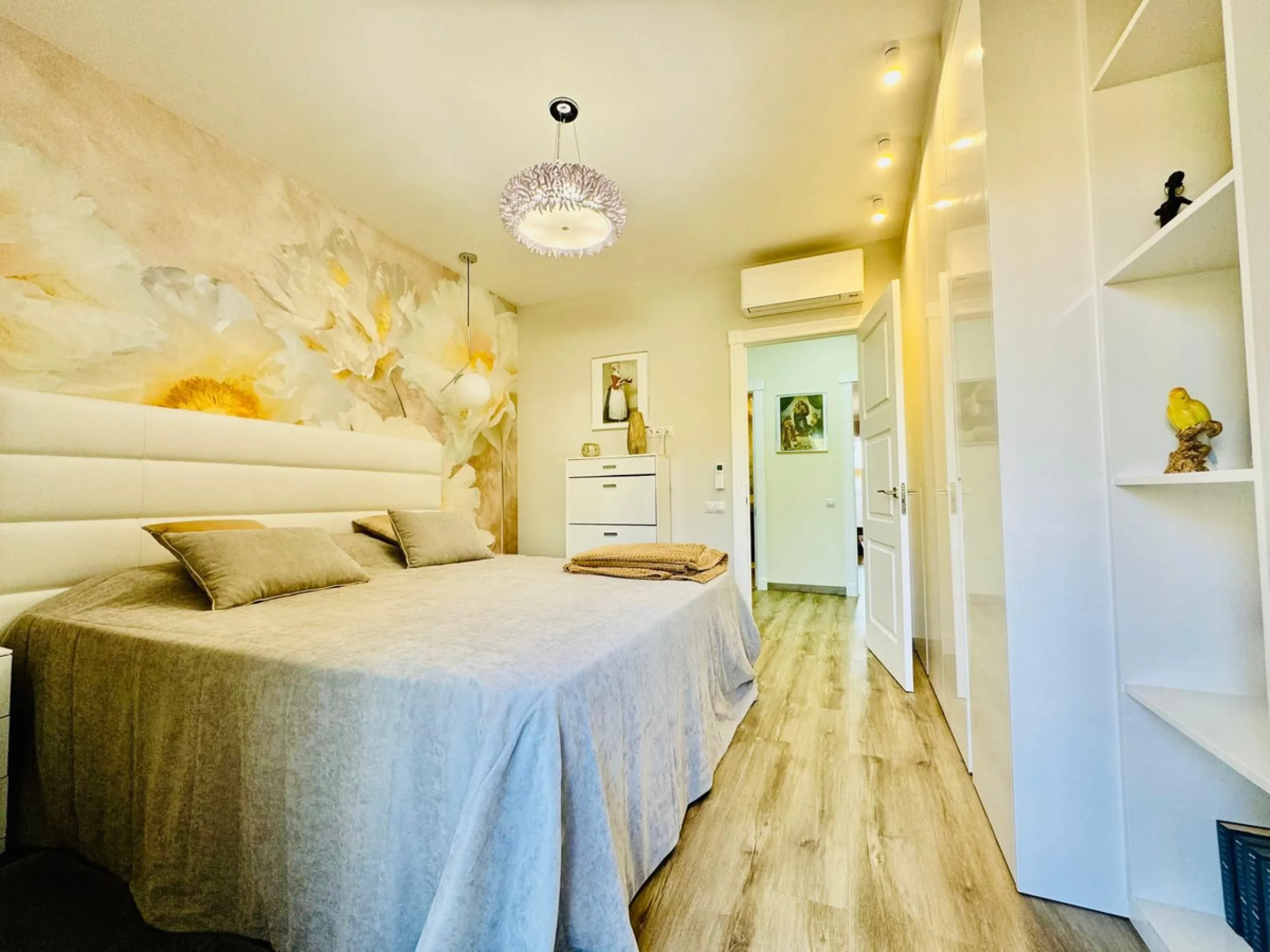 The property boasts an elegant layout and well-defined spaces. It features a closed area of one hundred forty-four meters and forty square decimeters, complemented by a covered terrace of sixty meters and nine square decimeters, and an uncovered terrace o