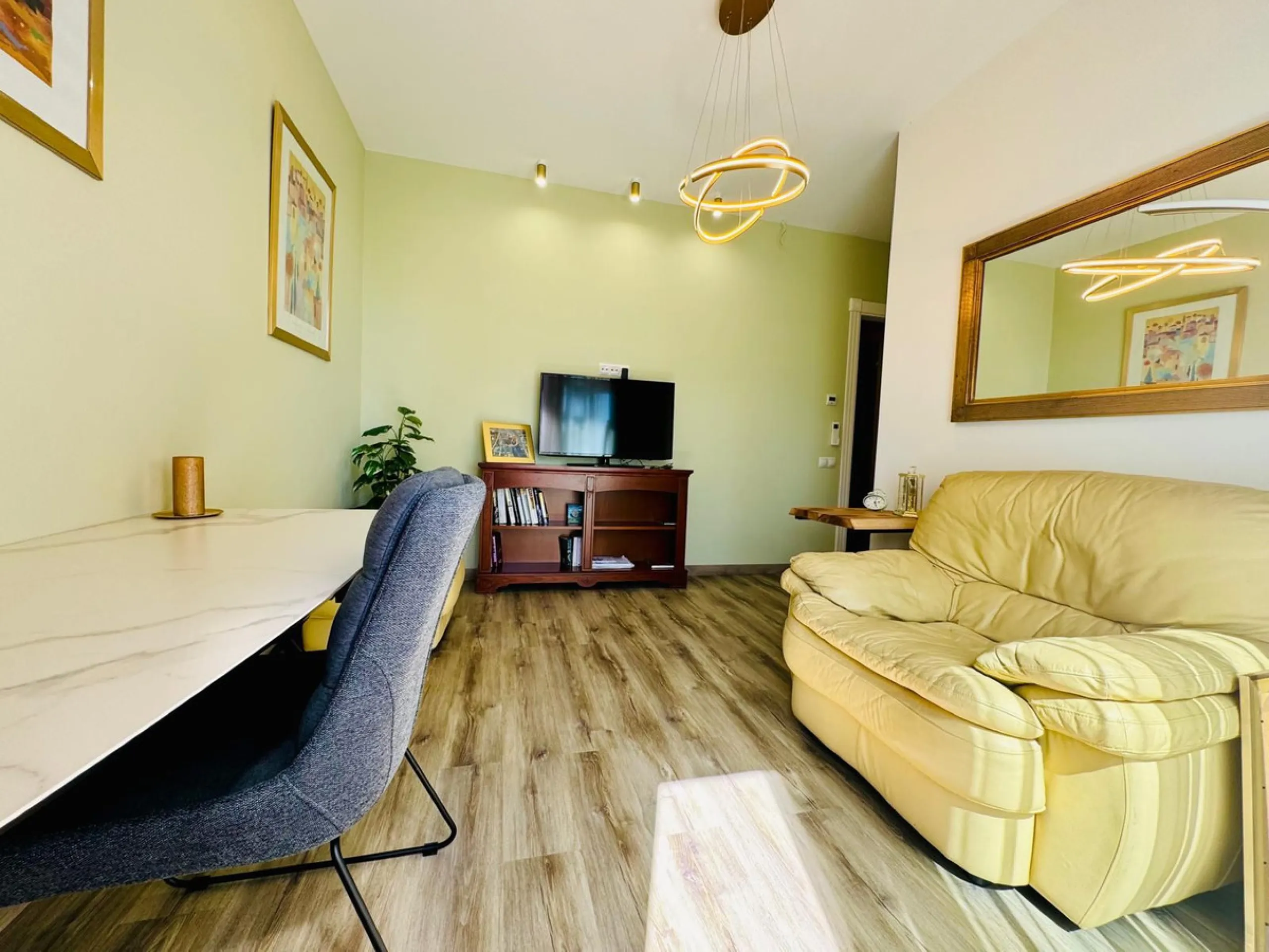 The property boasts an elegant layout and well-defined spaces. It features a closed area of one hundred forty-four meters and forty square decimeters, complemented by a covered terrace of sixty meters and nine square decimeters, and an uncovered terrace o