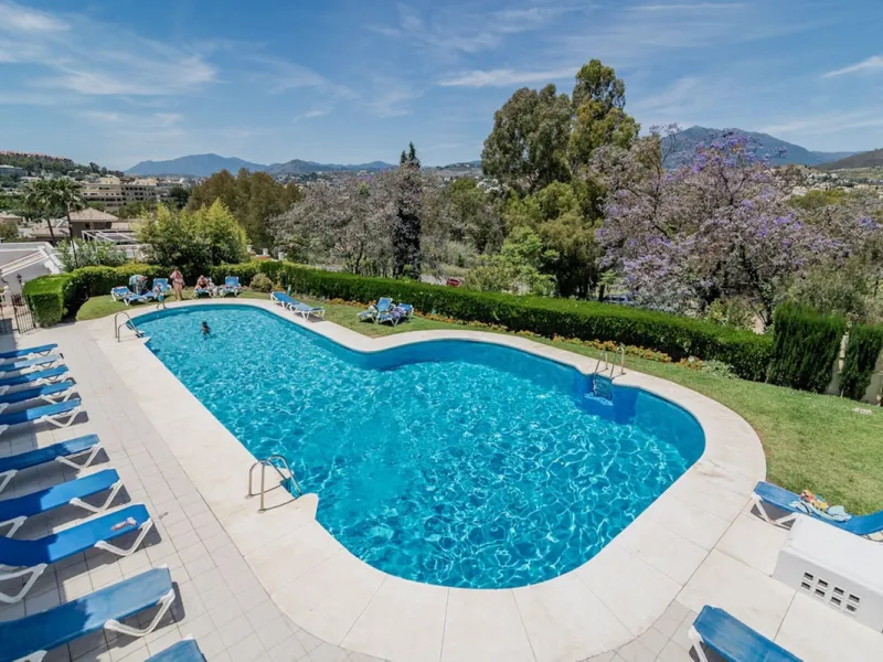 Apartment - Top Floor Apartment в продаже в Marbella, Málaga. В доме 1 спален и 1 ванных комнат. Площадь дома 85 м²