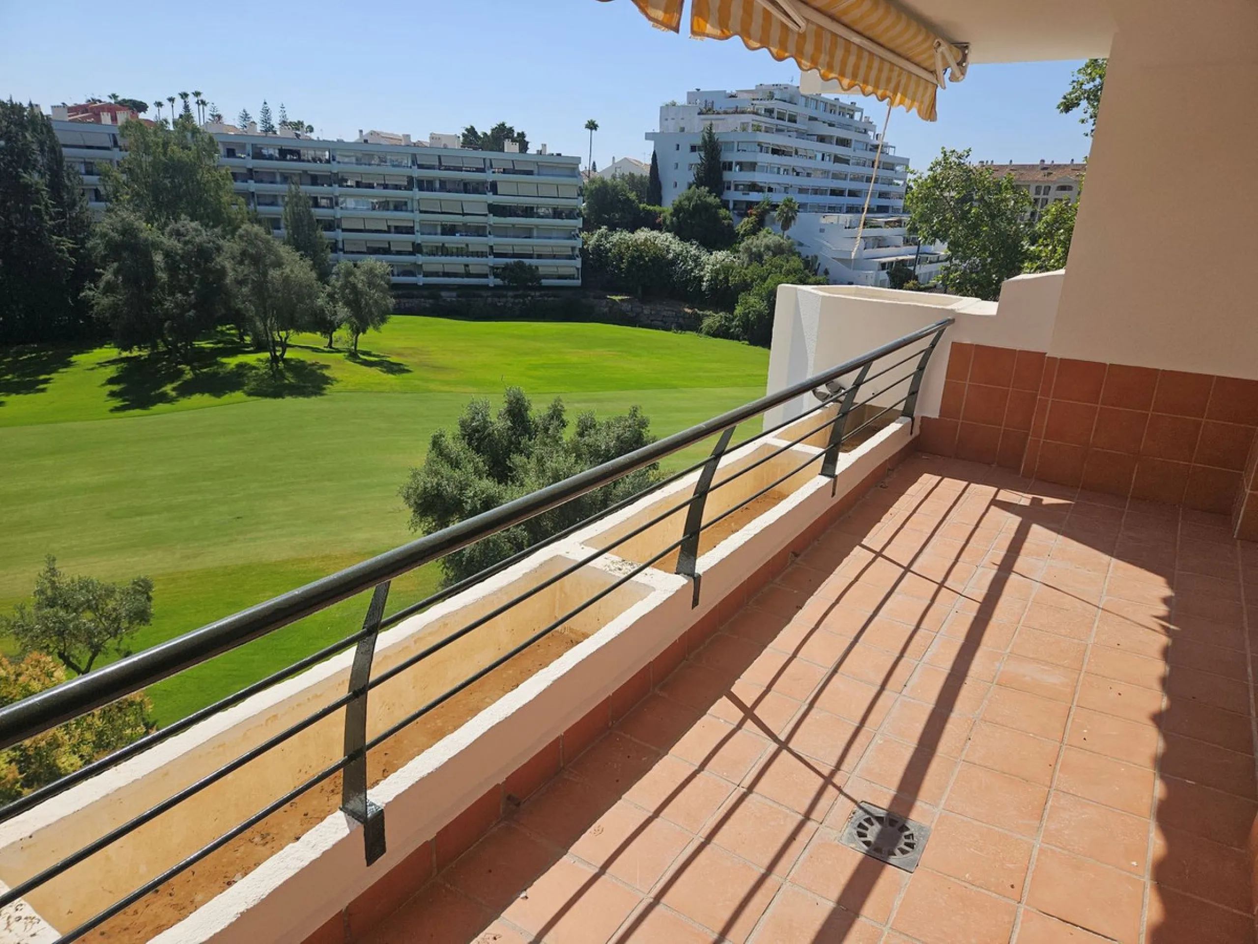 *Apartment for sale in Guadalmina Alta, Marbella**