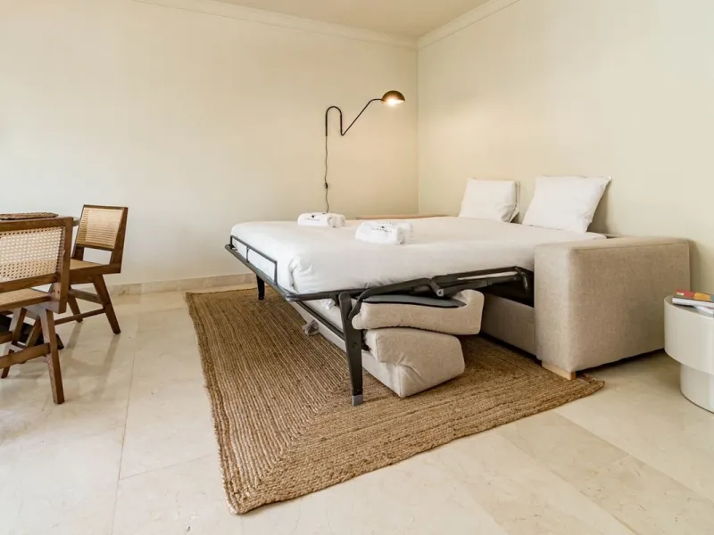 Apartment - Top Floor Apartment в продаже в Marbella, Málaga. В доме 1 спален и 1 ванных комнат. Площадь дома 85 м²