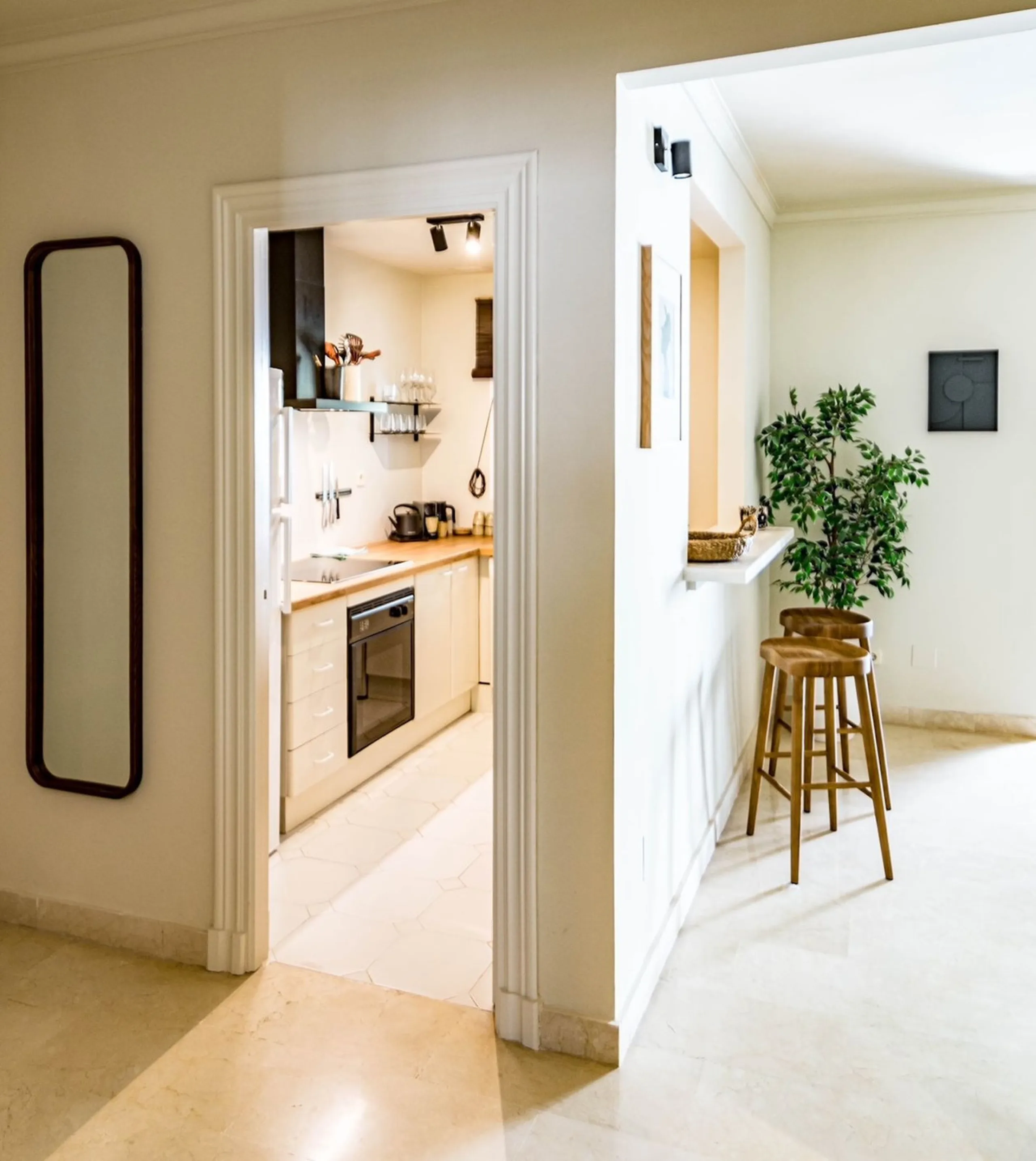 Apartment - Top Floor Apartment в продаже в Marbella, Málaga. В доме 1 спален и 1 ванных комнат. Площадь дома 85 м²