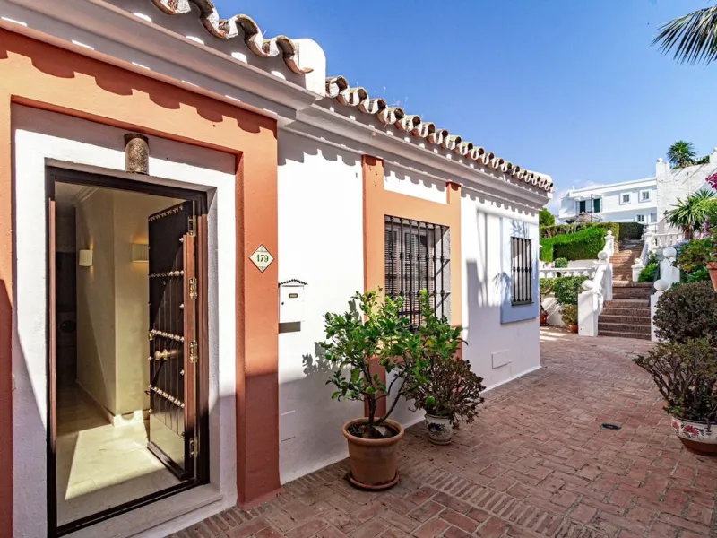 Apartment - Top Floor Apartment в продаже в Marbella, Málaga. В доме 1 спален и 1 ванных комнат. Площадь дома 85 м²