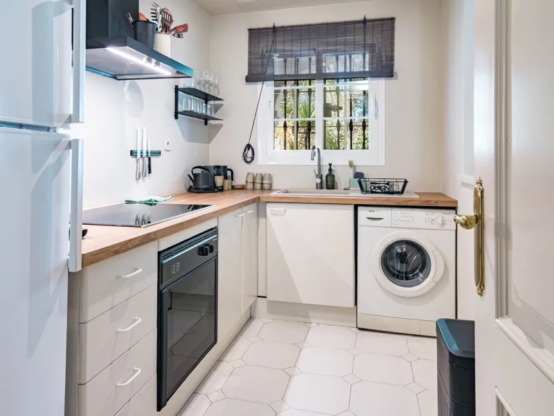 Apartment - Top Floor Apartment в продаже в Marbella, Málaga. В доме 1 спален и 1 ванных комнат. Площадь дома 85 м²