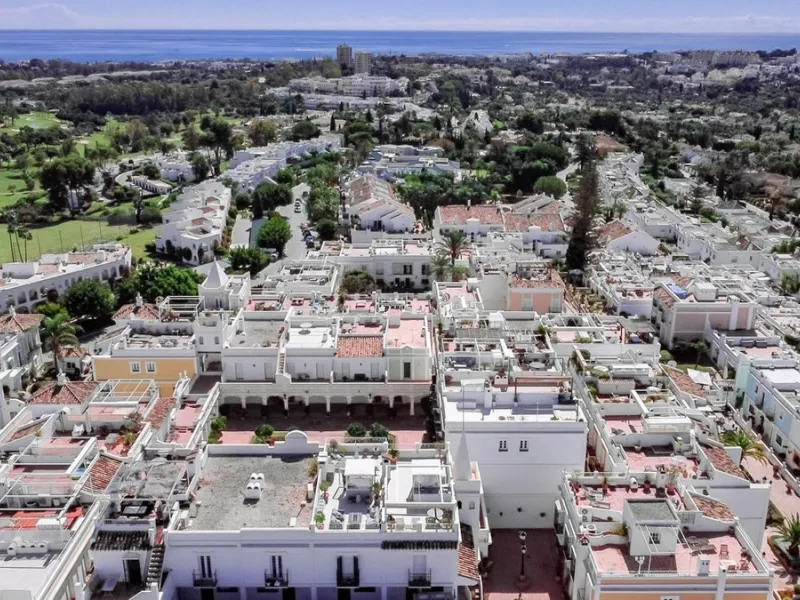Apartment - Top Floor Apartment в продаже в Marbella, Málaga. В доме 1 спален и 1 ванных комнат. Площадь дома 85 м²