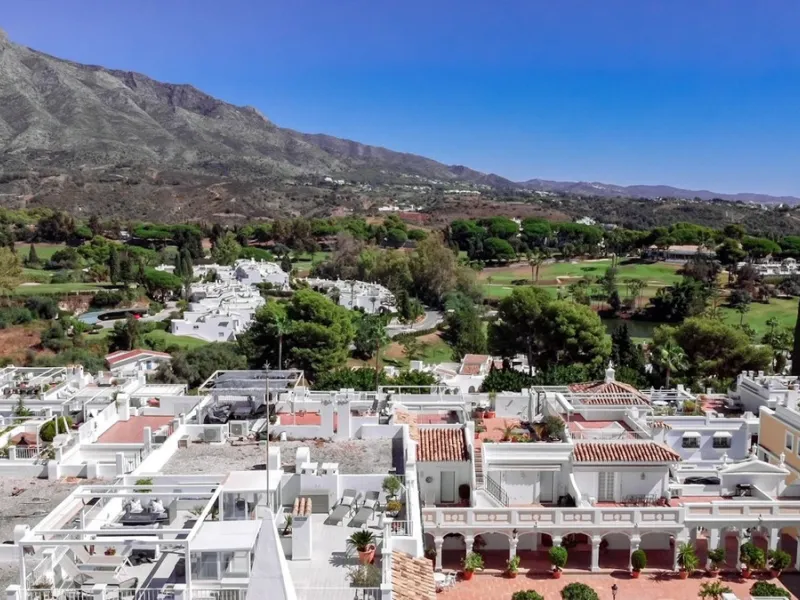 Apartment - Top Floor Apartment в продаже в Marbella, Málaga. В доме 1 спален и 1 ванных комнат. Площадь дома 85 м²