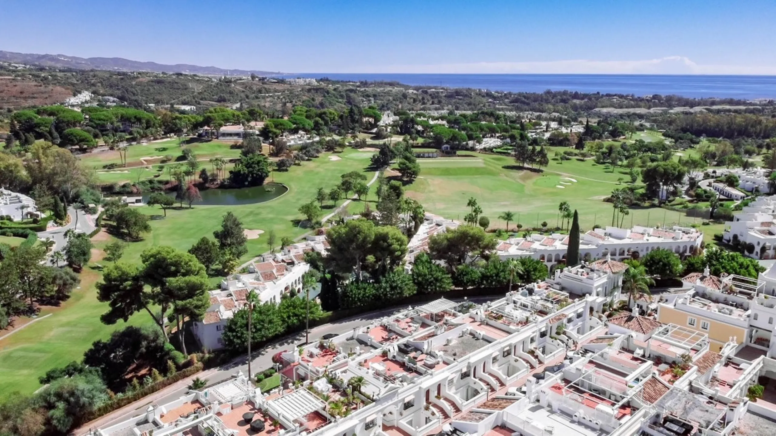 Apartment - Top Floor Apartment в продаже в Marbella, Málaga. В доме 1 спален и 1 ванных комнат. Площадь дома 85 м²