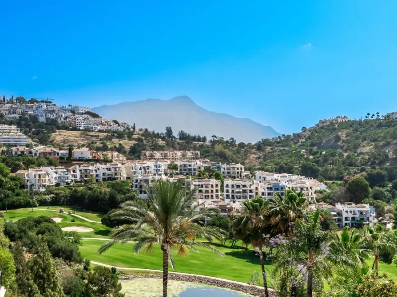 Don't miss out on this amazing opportunity to own a unique villa in the prestigious Los Arqueros Golf community! Villa Sunrise is waiting for you to make it your dream home with just a little investment.