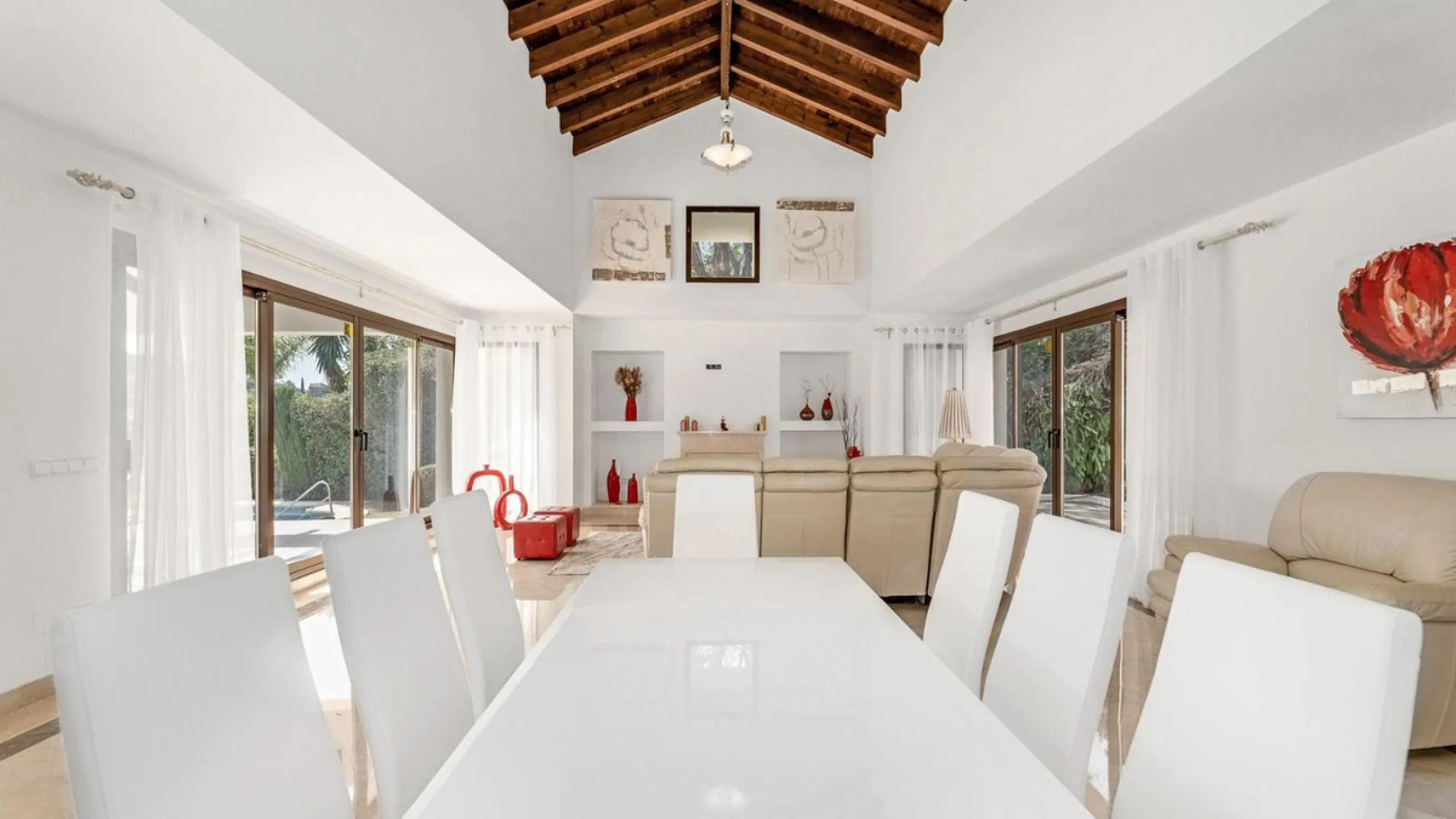 Don't miss out on this amazing opportunity to own a unique villa in the prestigious Los Arqueros Golf community! Villa Sunrise is waiting for you to make it your dream home with just a little investment.
