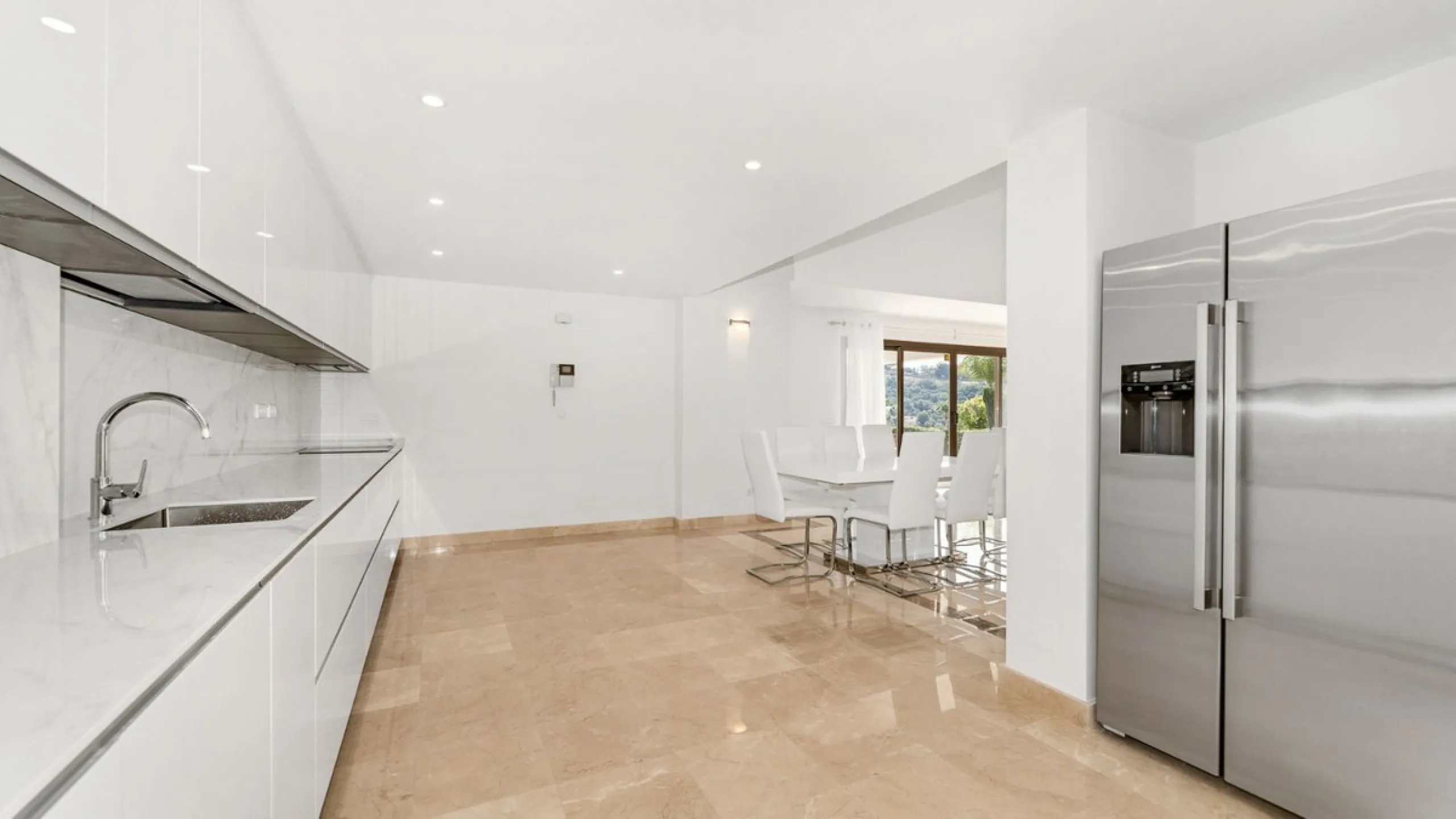 Don't miss out on this amazing opportunity to own a unique villa in the prestigious Los Arqueros Golf community! Villa Sunrise is waiting for you to make it your dream home with just a little investment.