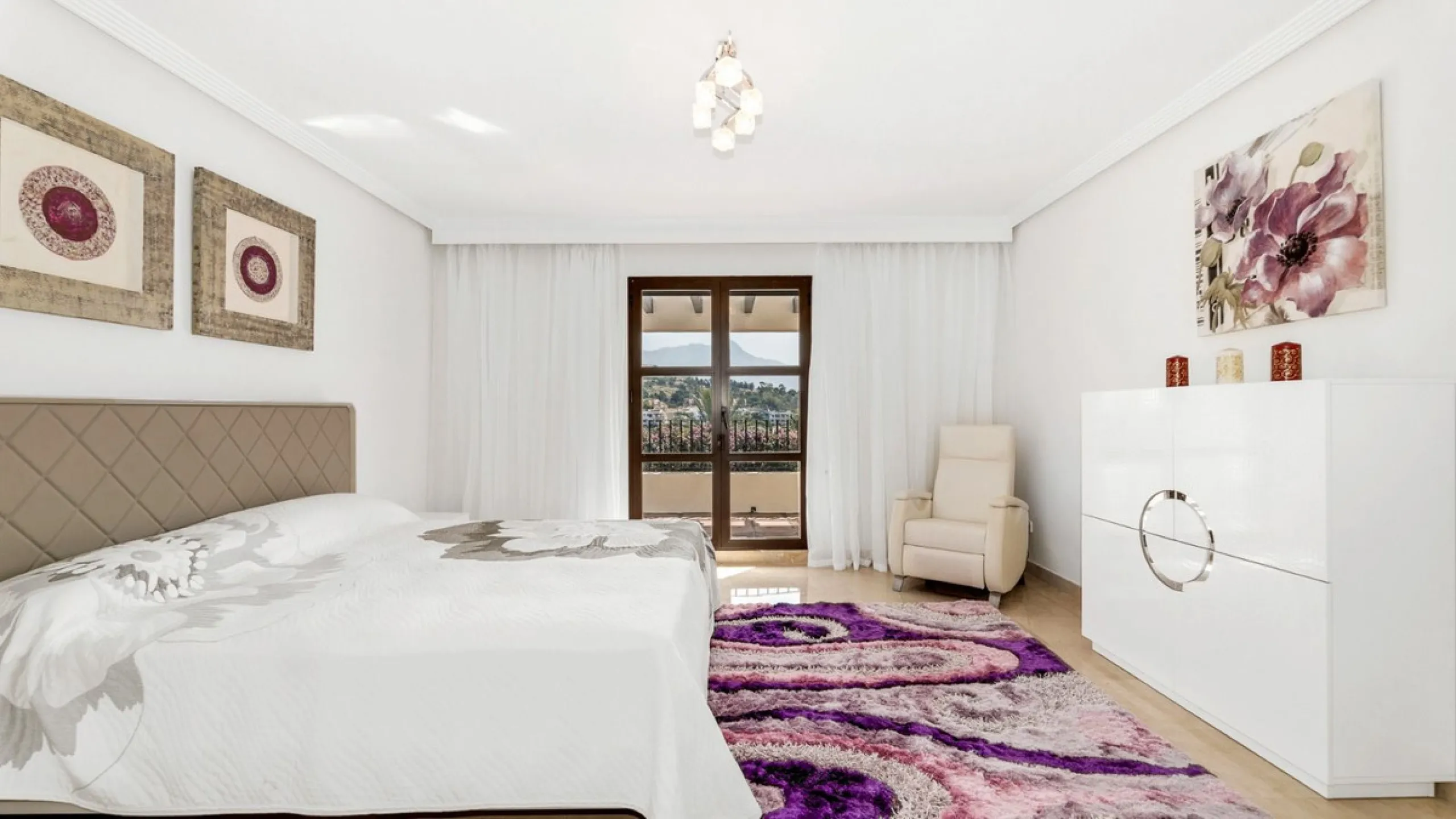 Don't miss out on this amazing opportunity to own a unique villa in the prestigious Los Arqueros Golf community! Villa Sunrise is waiting for you to make it your dream home with just a little investment.