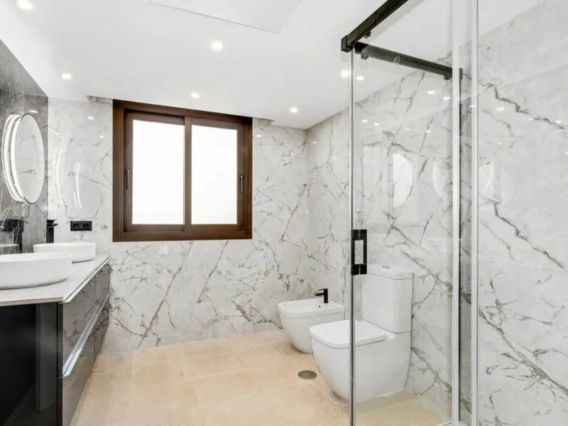 Don't miss out on this amazing opportunity to own a unique villa in the prestigious Los Arqueros Golf community! Villa Sunrise is waiting for you to make it your dream home with just a little investment.