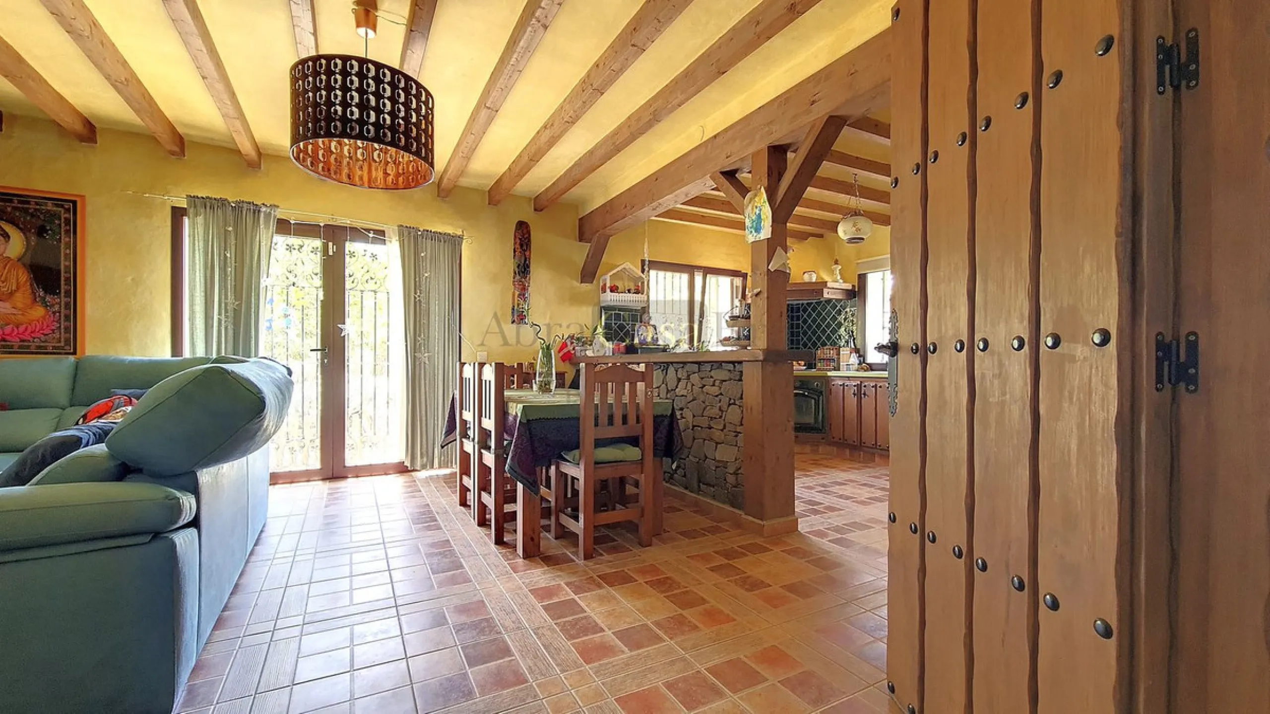 House - Detached Villa в продаже в Canillas de Albaida, Málaga. В доме 4 спален и 2 ванных комнат. Площадь дома 331 м². Площадь участка 8750 м²