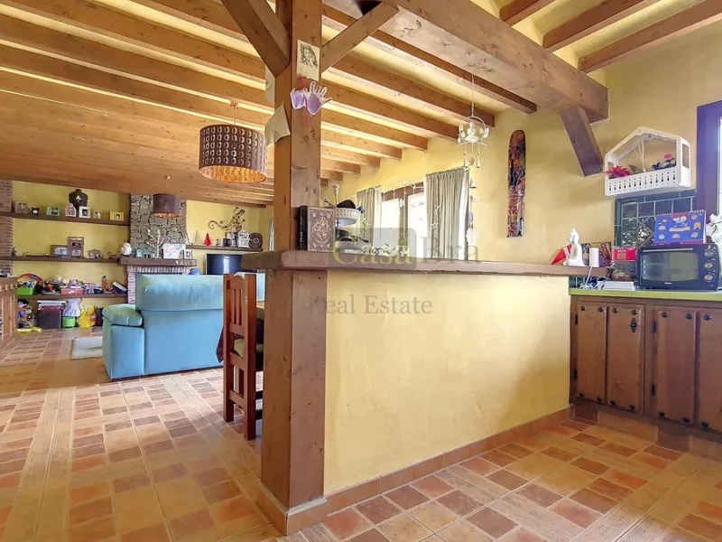 House - Detached Villa в продаже в Canillas de Albaida, Málaga. В доме 4 спален и 2 ванных комнат. Площадь дома 331 м². Площадь участка 8750 м²