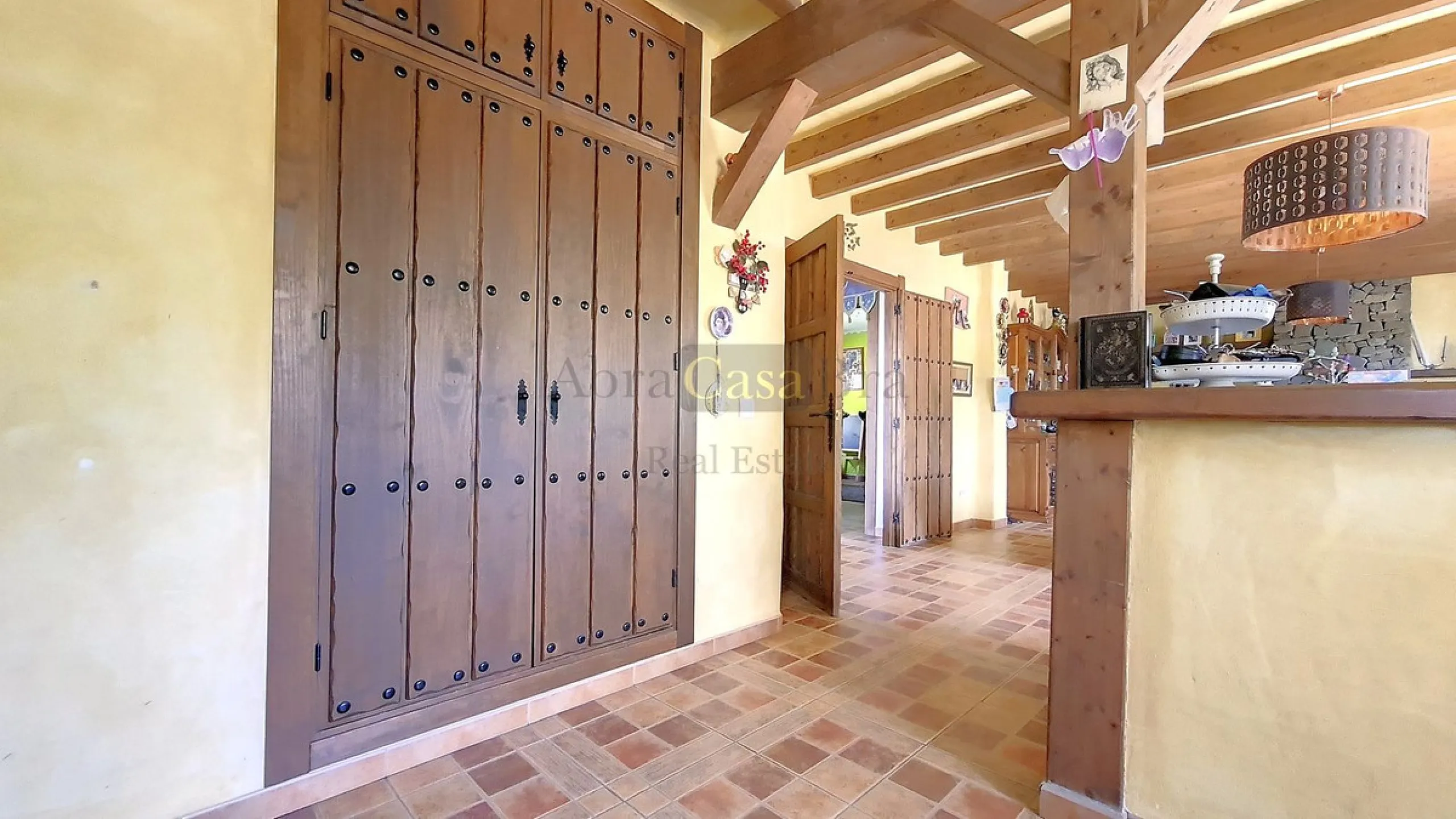 House - Detached Villa в продаже в Canillas de Albaida, Málaga. В доме 4 спален и 2 ванных комнат. Площадь дома 331 м². Площадь участка 8750 м²