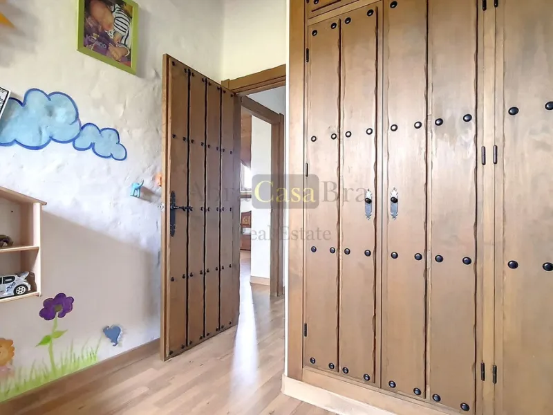 House - Detached Villa в продаже в Canillas de Albaida, Málaga. В доме 4 спален и 2 ванных комнат. Площадь дома 331 м². Площадь участка 8750 м²