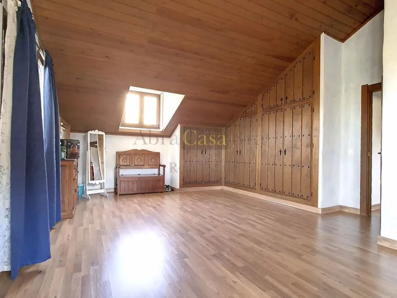 House - Detached Villa в продаже в Canillas de Albaida, Málaga. В доме 4 спален и 2 ванных комнат. Площадь дома 331 м². Площадь участка 8750 м²