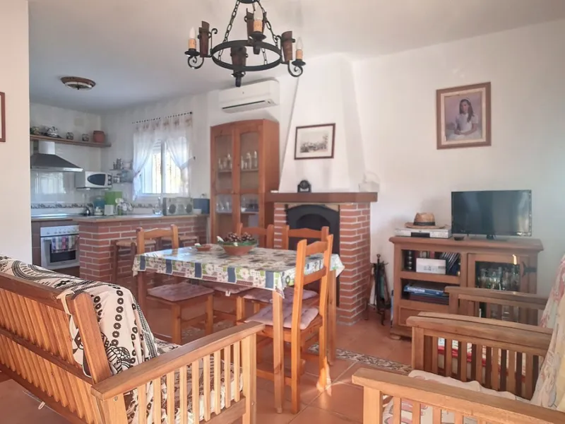 Charming Country Retreat with Pool and Orchard near Corumbuela