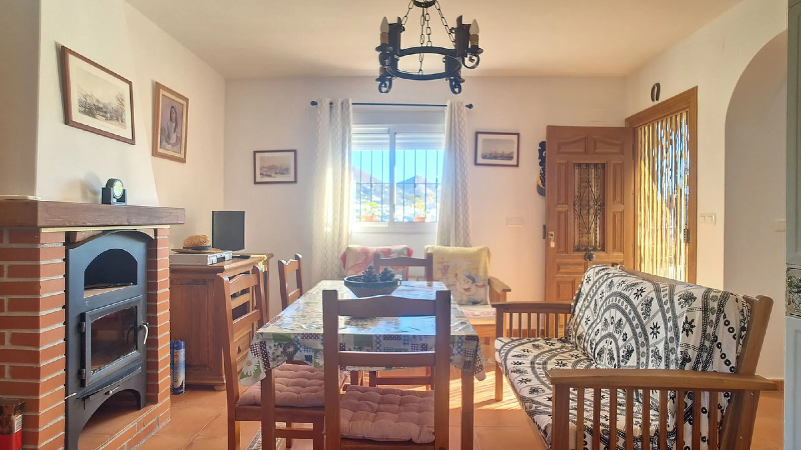 Charming Country Retreat with Pool and Orchard near Corumbuela