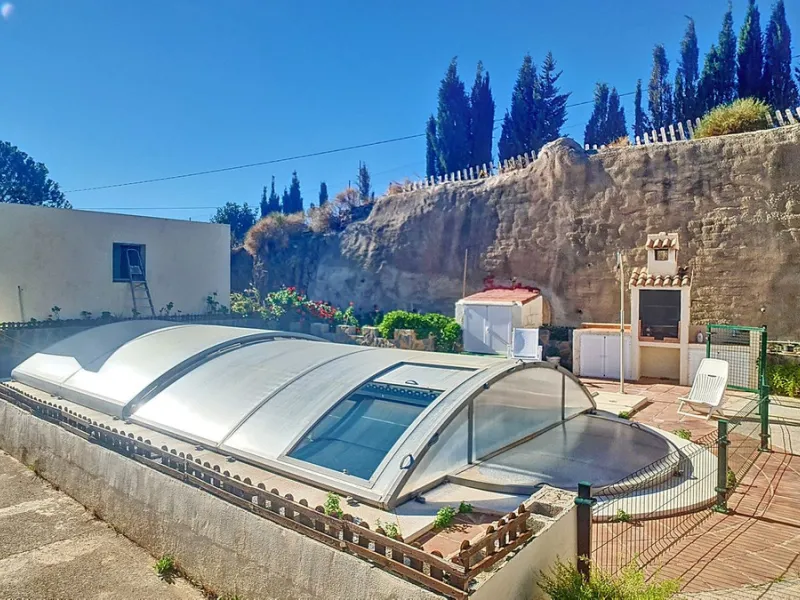 Charming Country Retreat with Pool and Orchard near Corumbuela