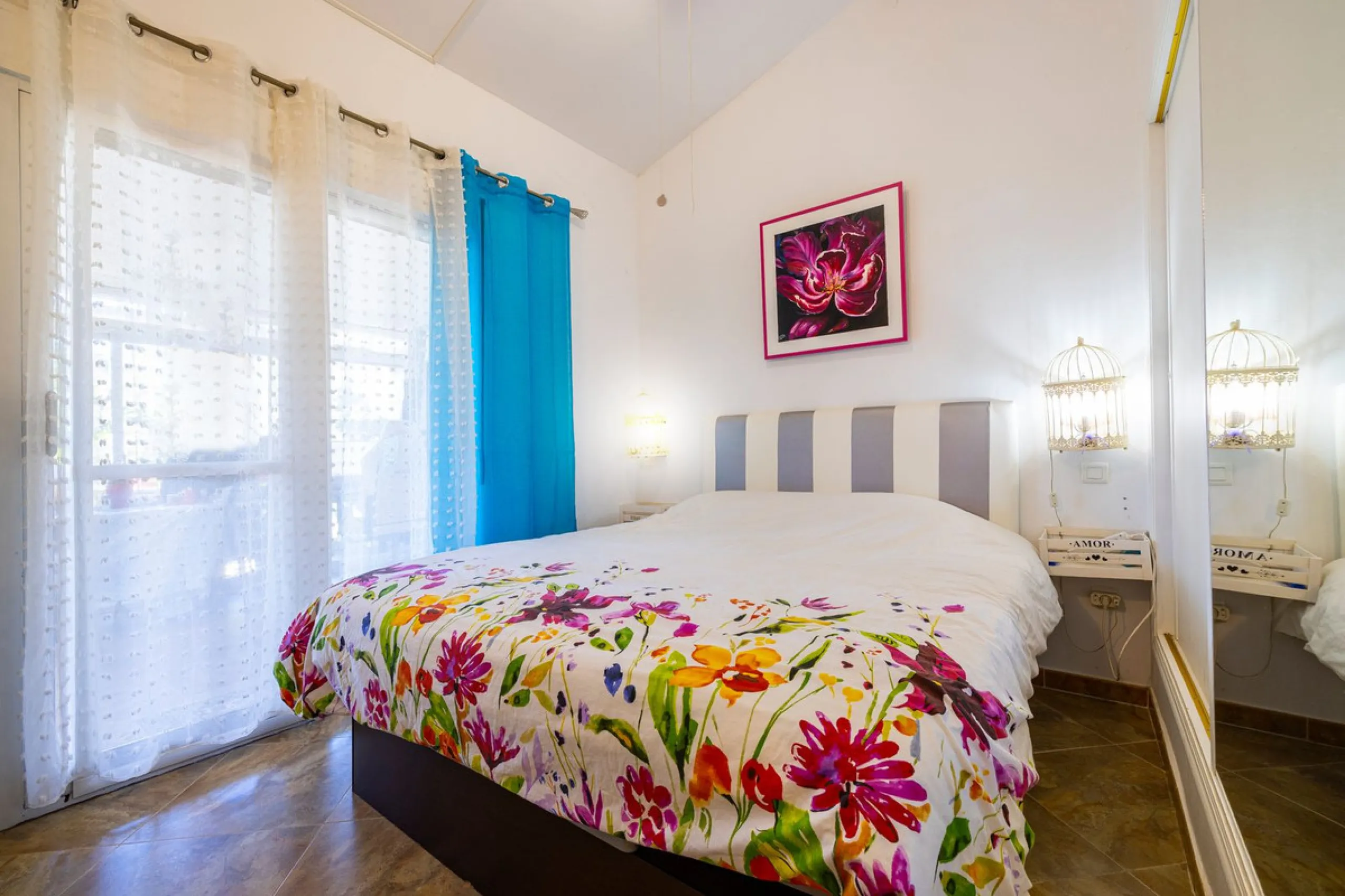 House - Detached Villa в продаже в Arenas, Málaga. В доме 3 спален и 2 ванных комнат. Площадь дома 220 м². Площадь участка 5525 м²