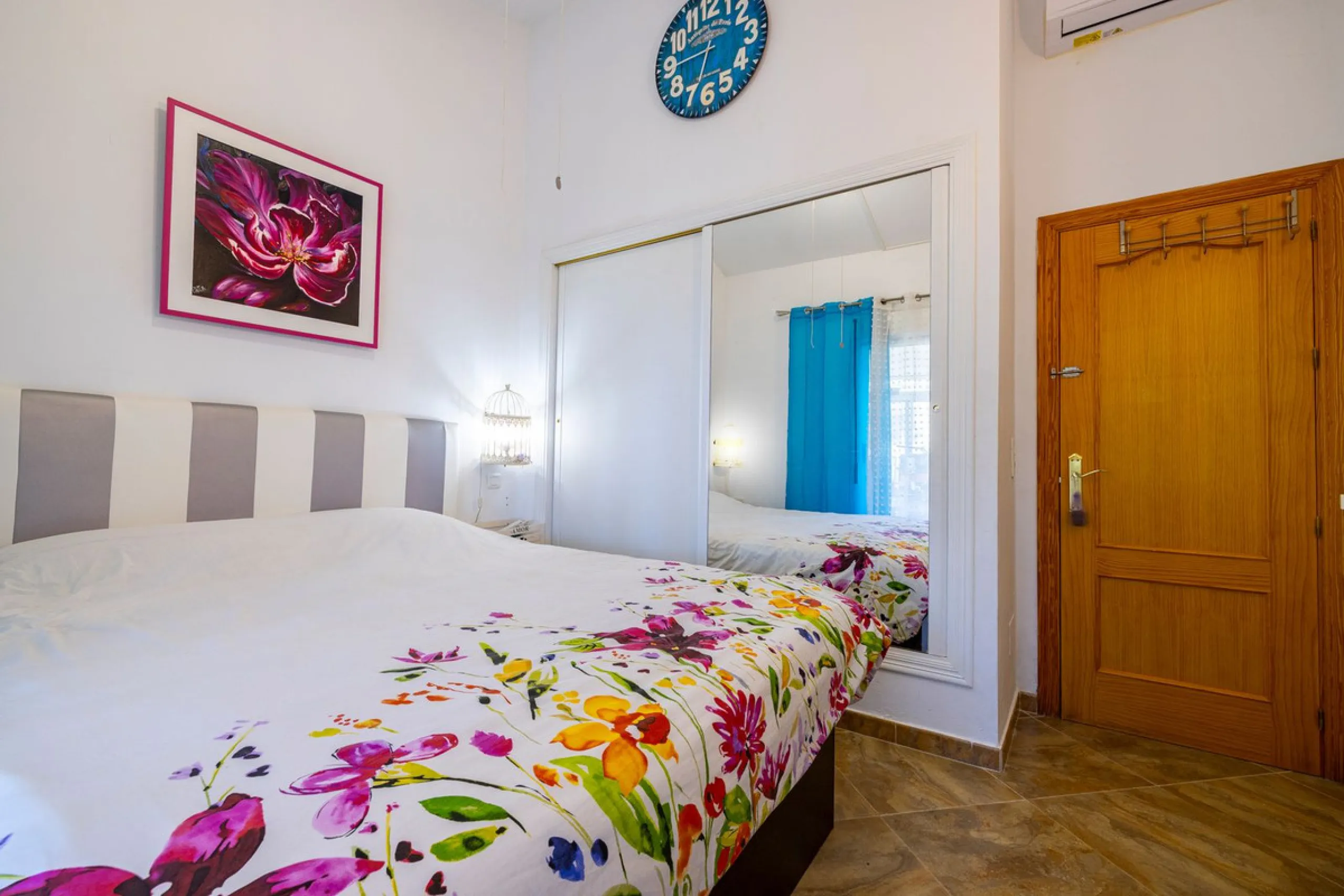 House - Detached Villa в продаже в Arenas, Málaga. В доме 3 спален и 2 ванных комнат. Площадь дома 220 м². Площадь участка 5525 м²