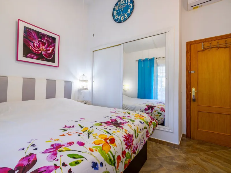 House - Detached Villa в продаже в Arenas, Málaga. В доме 3 спален и 2 ванных комнат. Площадь дома 220 м². Площадь участка 5525 м²