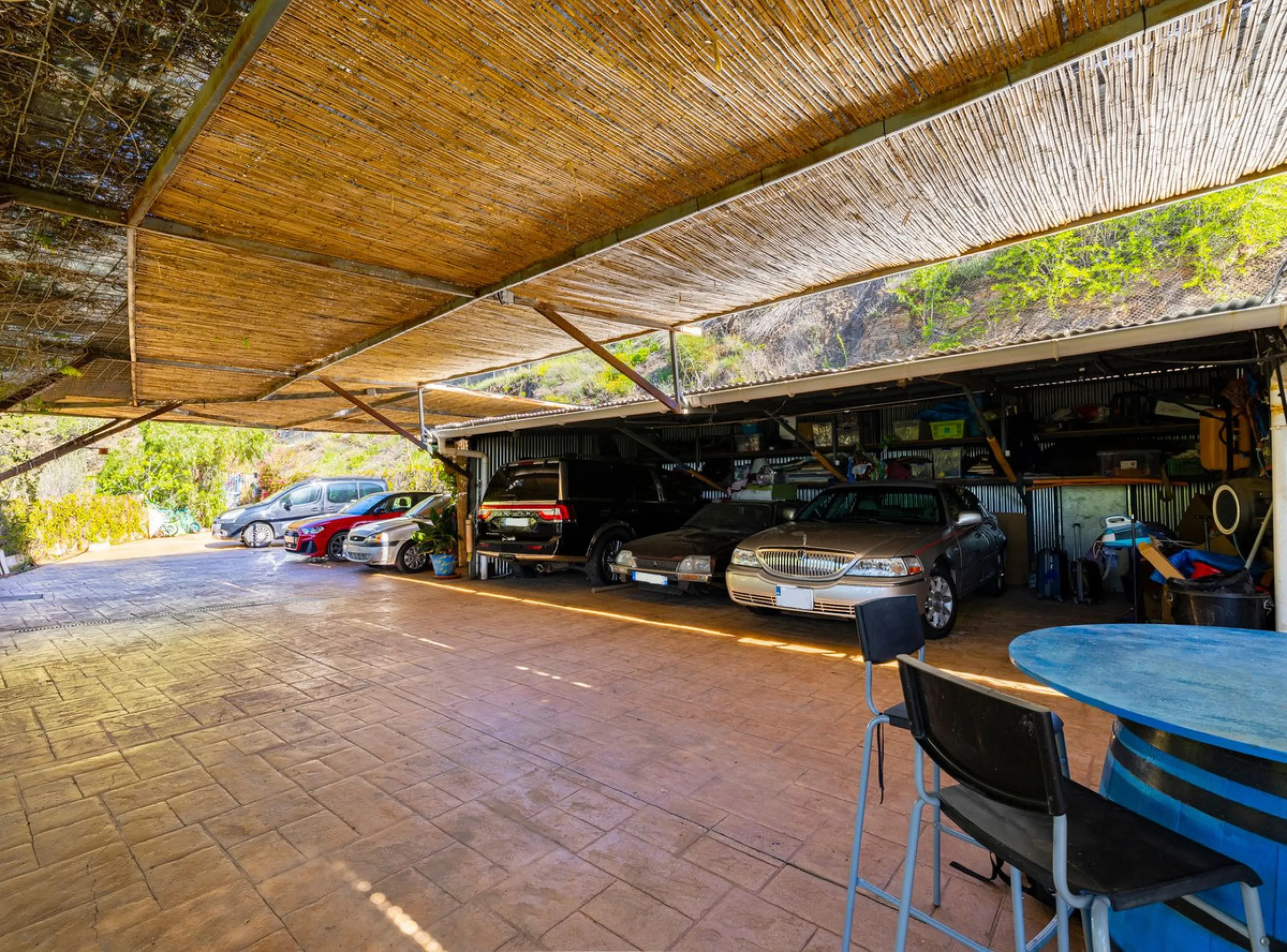House - Detached Villa в продаже в Arenas, Málaga. В доме 3 спален и 2 ванных комнат. Площадь дома 220 м². Площадь участка 5525 м²