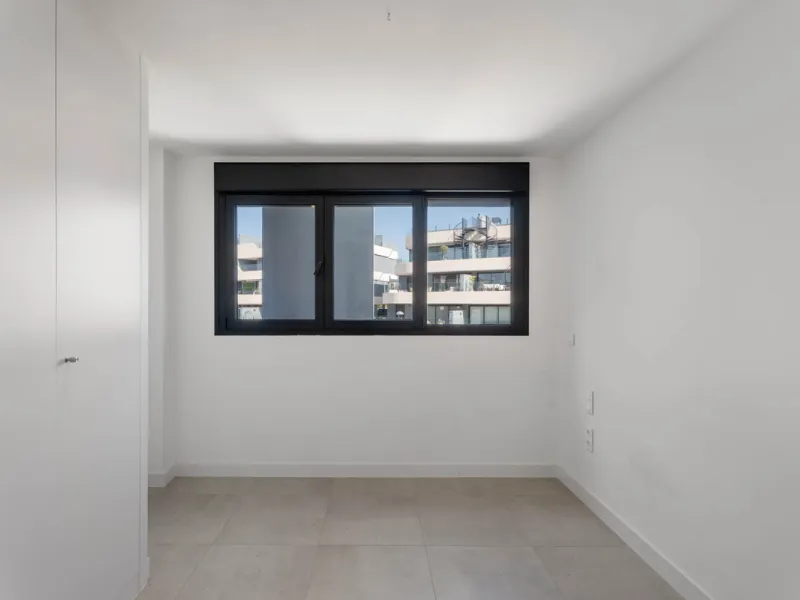 Apartment - Penthouse в продаже в Estepona, Málaga. В доме 3 спален и 2 ванных комнат. Площадь дома 195 м²
