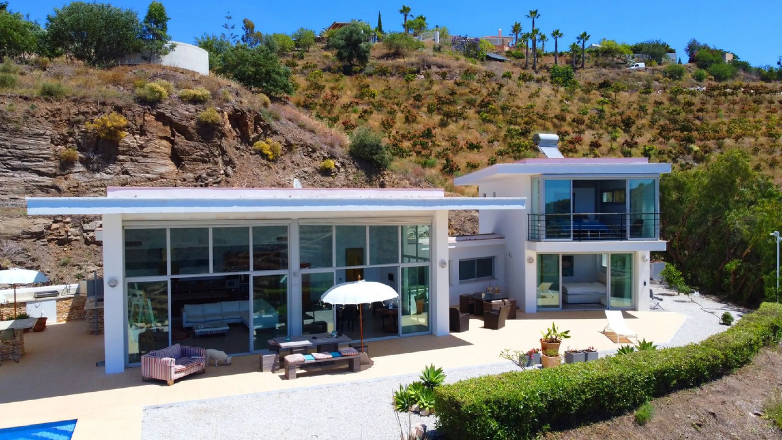 Prestigious Seaview Estate in Sayalonga – A Masterpiece of Luxury and Serenity